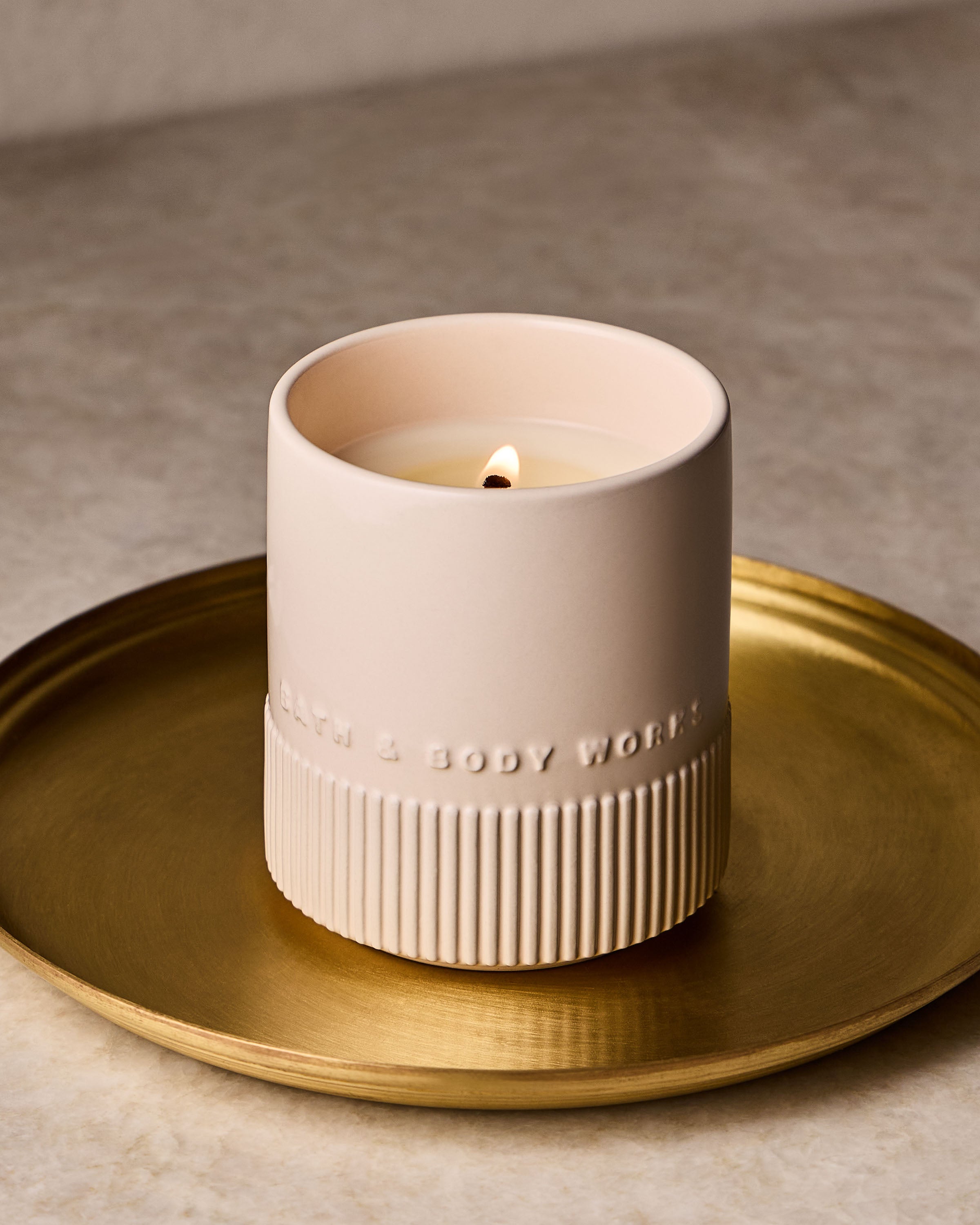 Santal + Amber Single Wick Candle - Image 4
