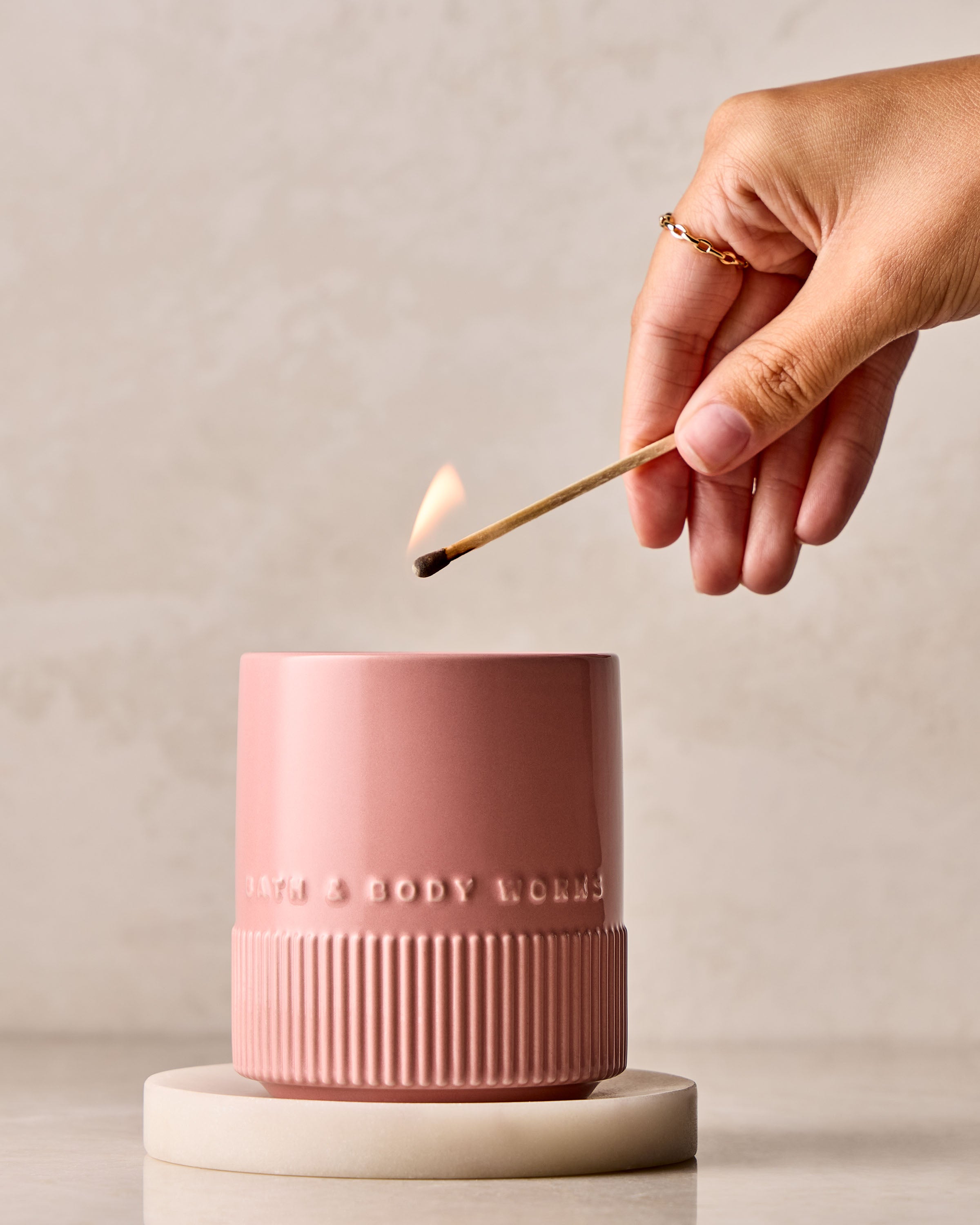 Vanilla + Tonka Single Wick Candle - Image 5