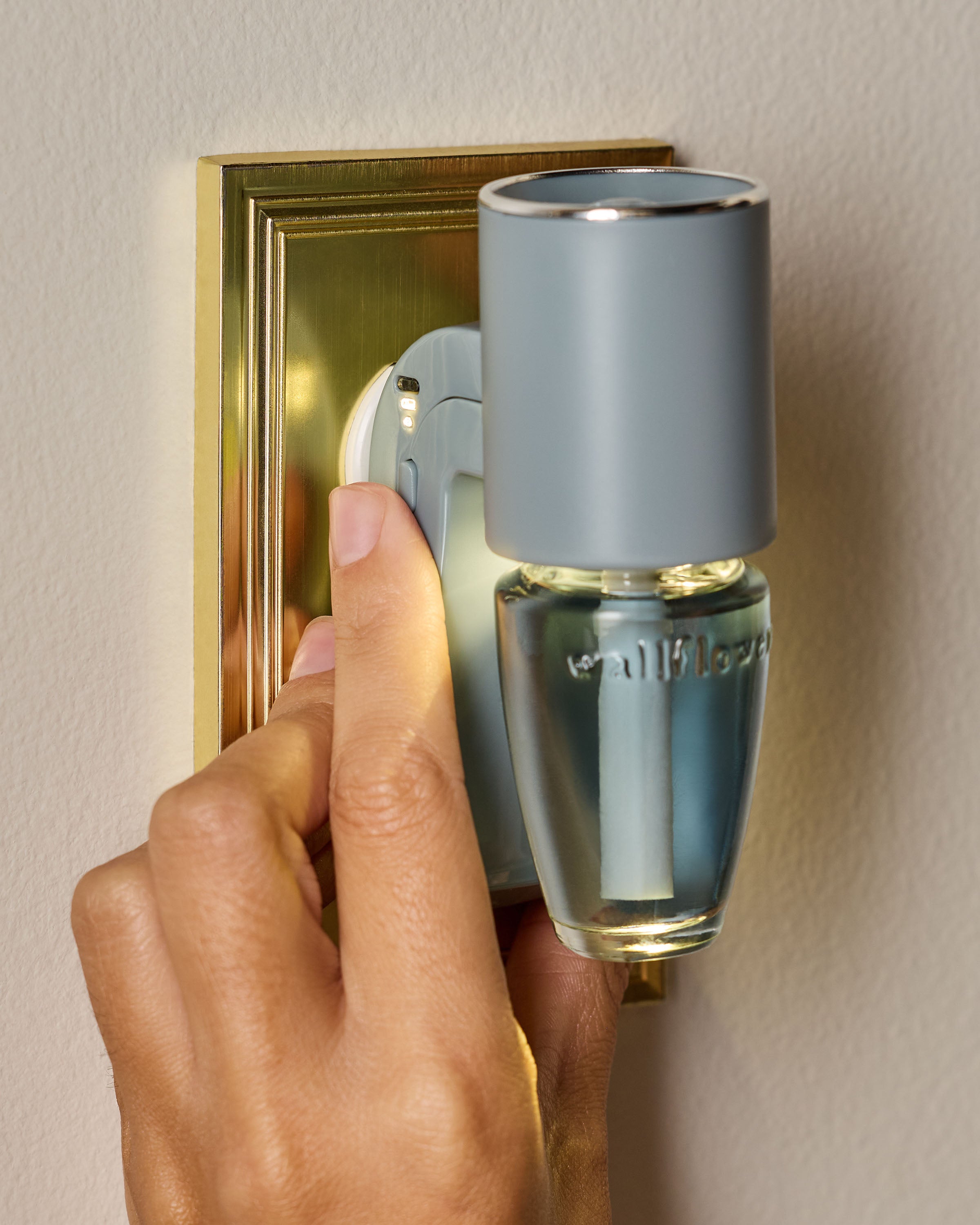 Light Blue Cylinder Scent Control Nightlight - Image 4